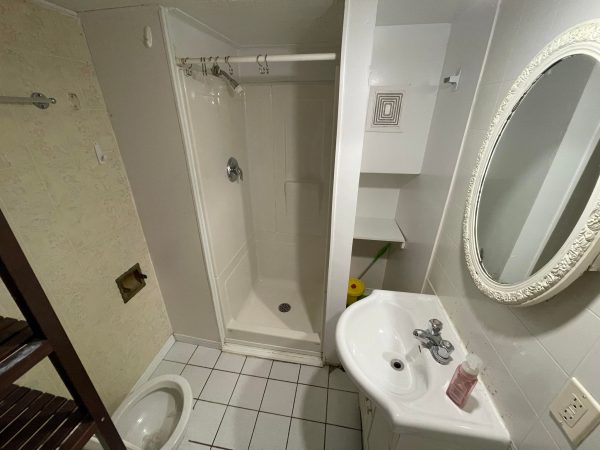 91 Beverly St - 2nd Bathroom
